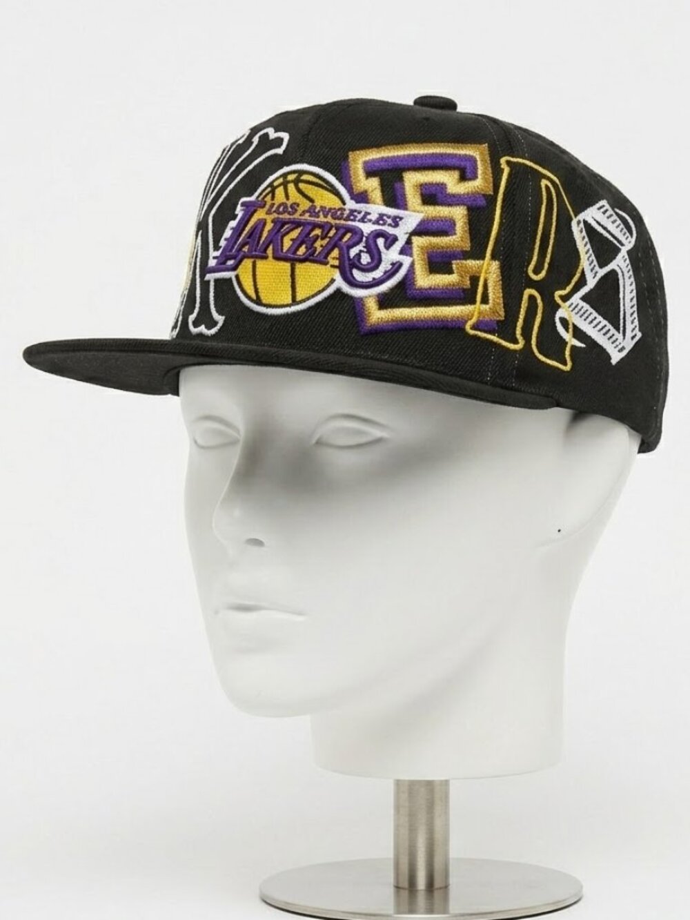 Los Angeles Lakers Hype Type Snapback Black
